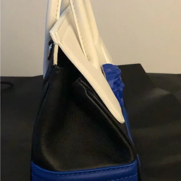 Hand bag - Picture 3 of 13